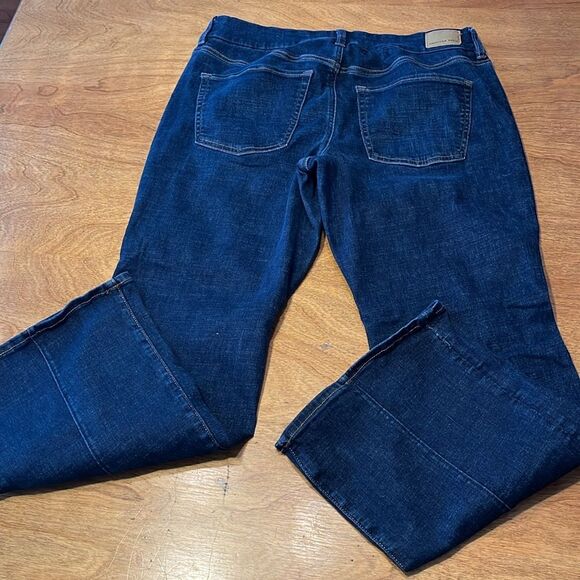 American Eagle Outfitters Women's Curvy Boot Cut Jeans - Picture 6 of 9